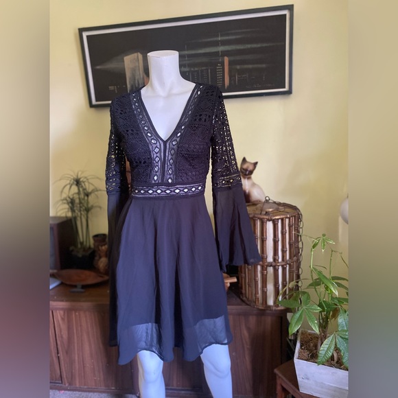 Ladies lace flare arm eyelet black gothic classic cocktail flowing boho dress - Picture 7 of 7